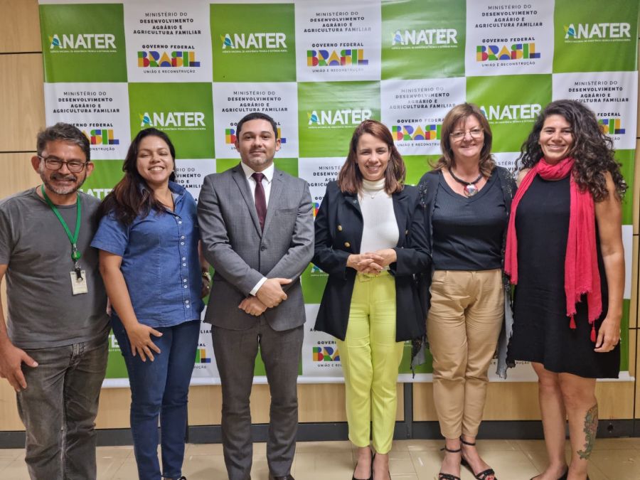 Reunião com a diretora  técnica da Anater e gere